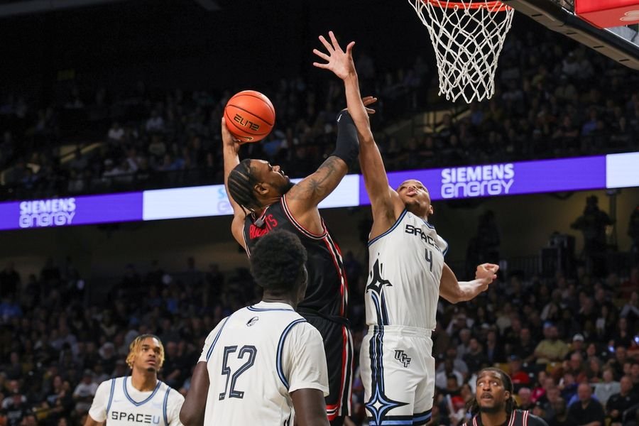 NCAA Basketball: Houston at Central Florida